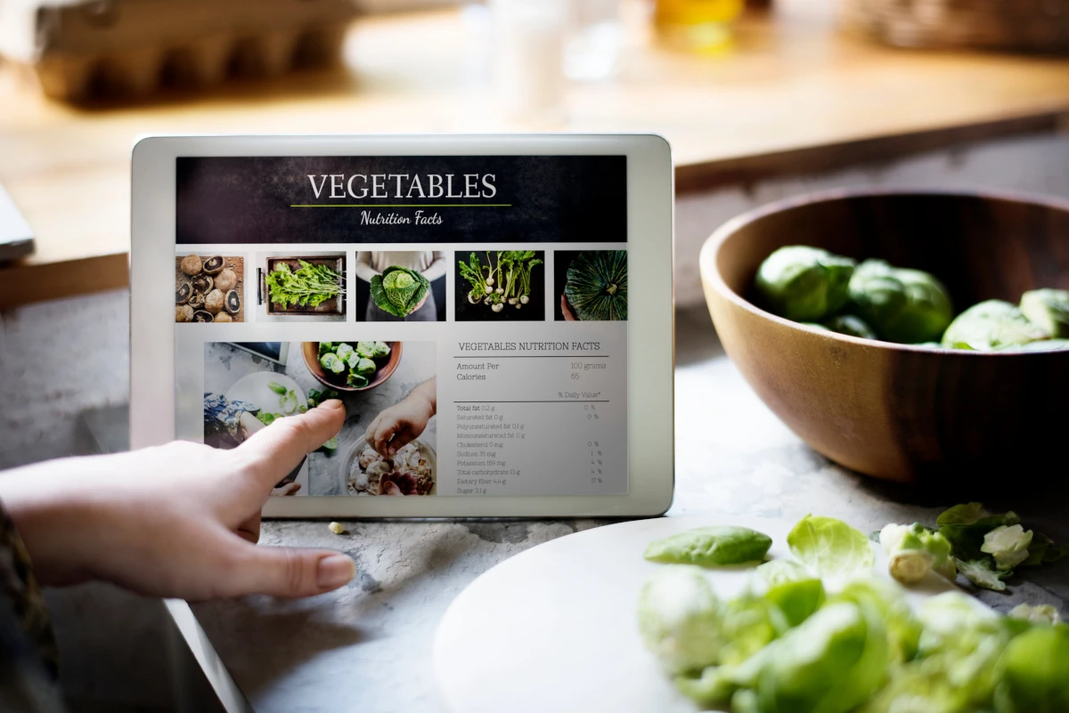 nutrition-facts-of-fresh-vegetable-on-digital-tabl